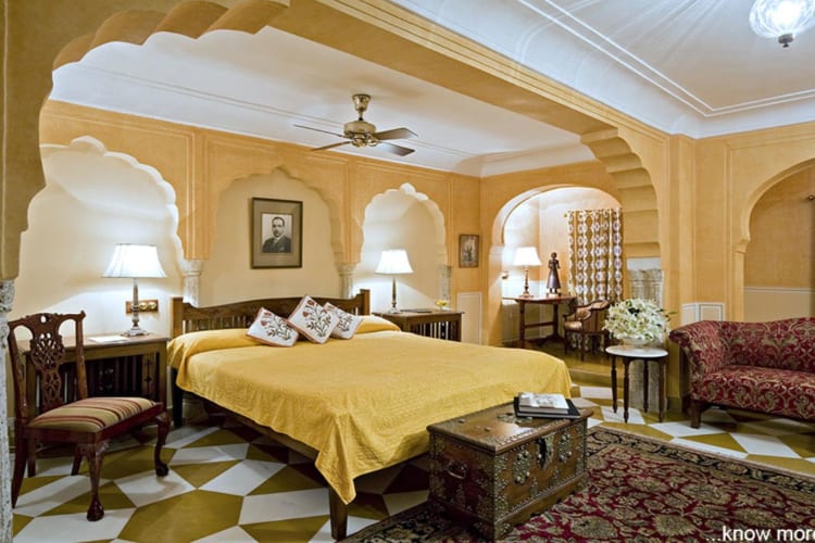 Guest room